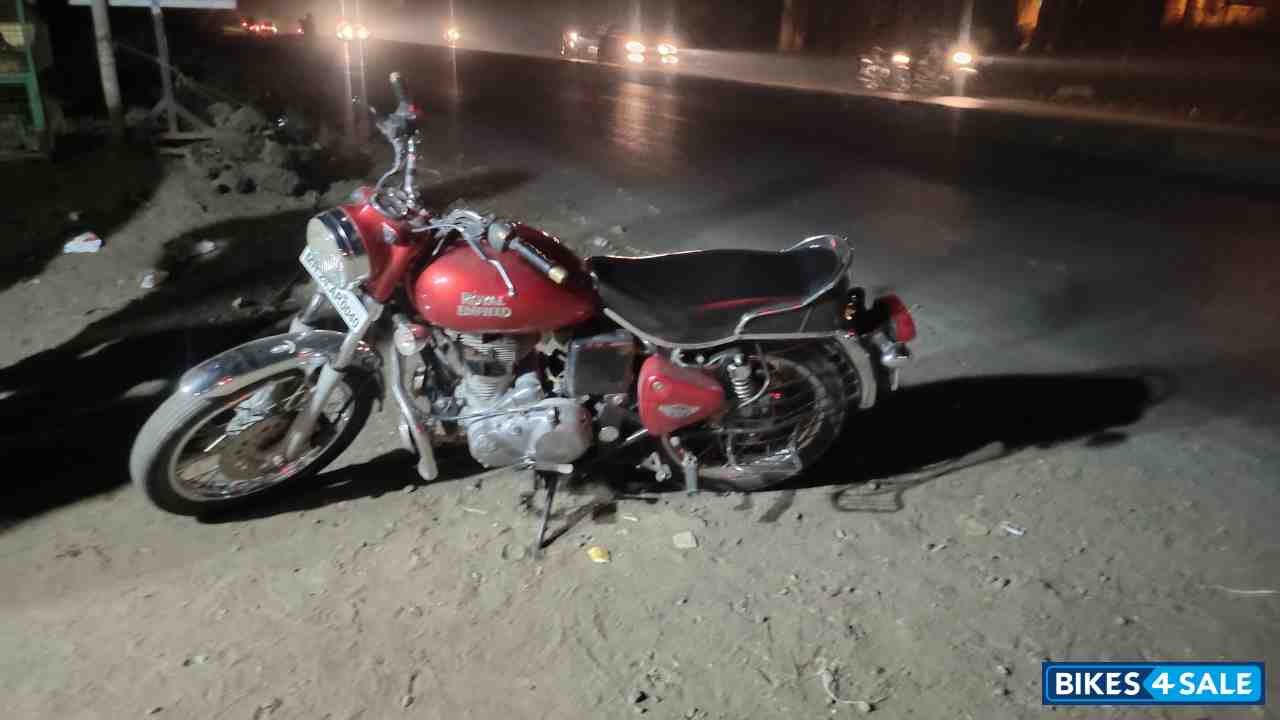 Red Cherry 🍒 Royal Enfield Bullet Electra