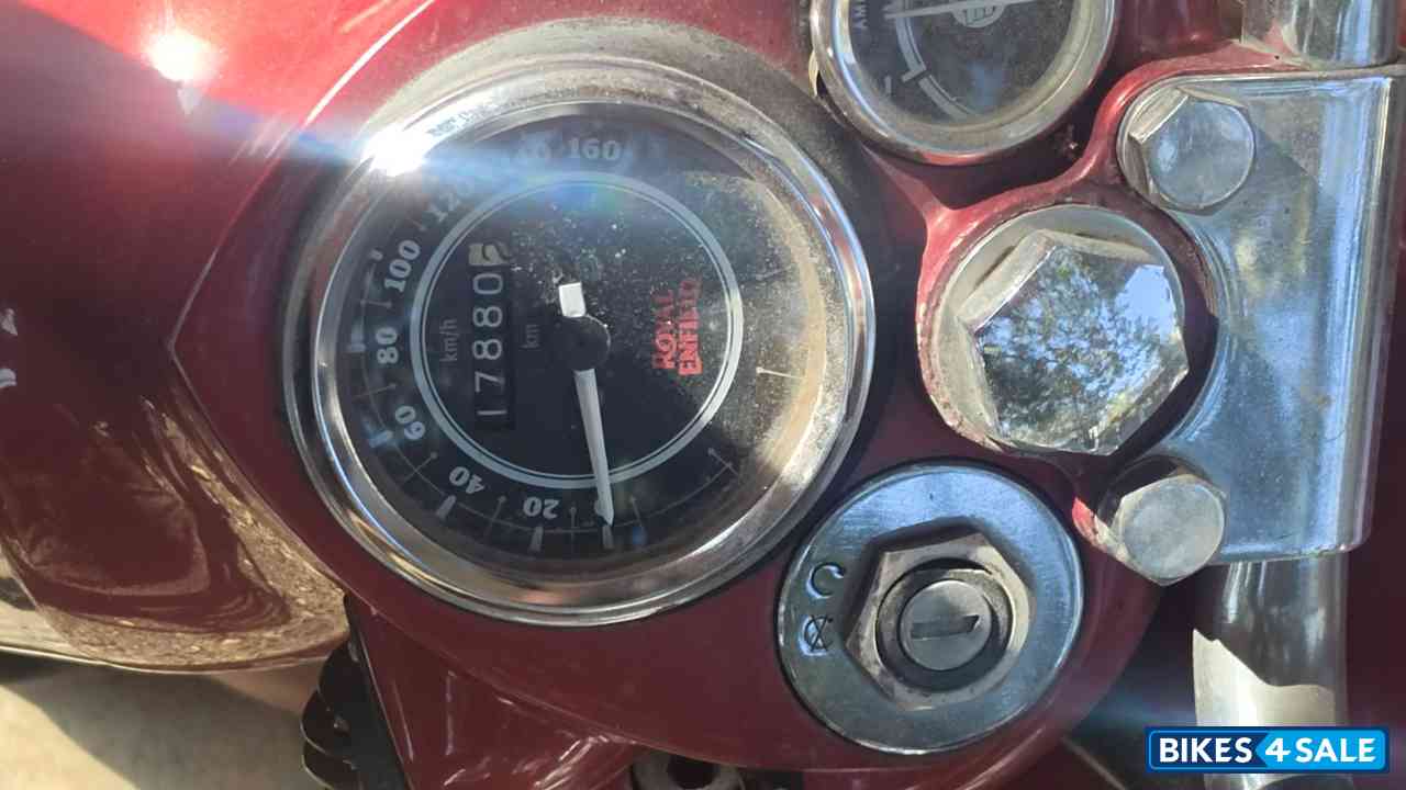 Red Cherry 🍒 Royal Enfield Bullet Electra