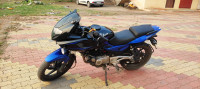 Bajaj Pulsar 220 DTSFi 2015 Model
