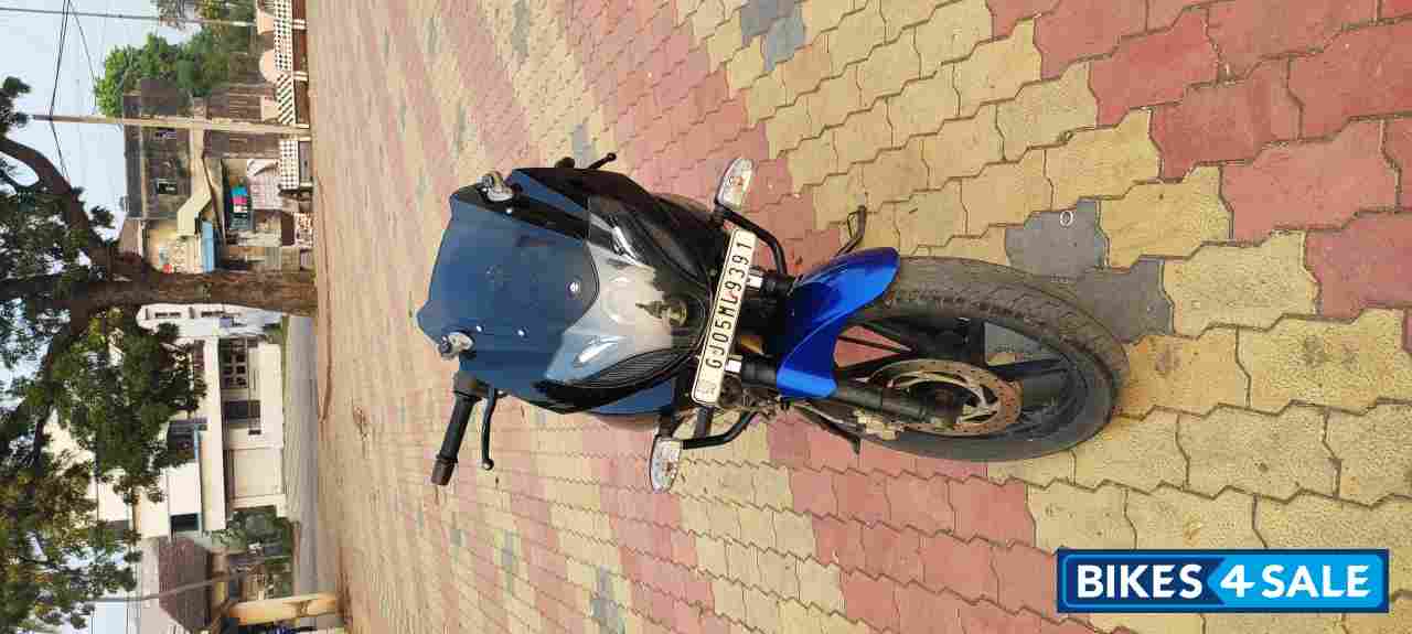 Bajaj Pulsar 220 DTSFi