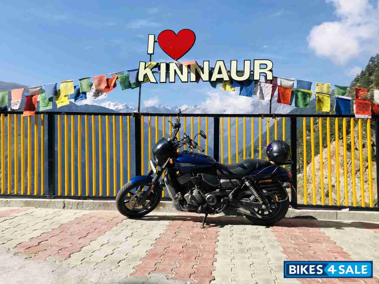 Blue Harley Davidson Street 750