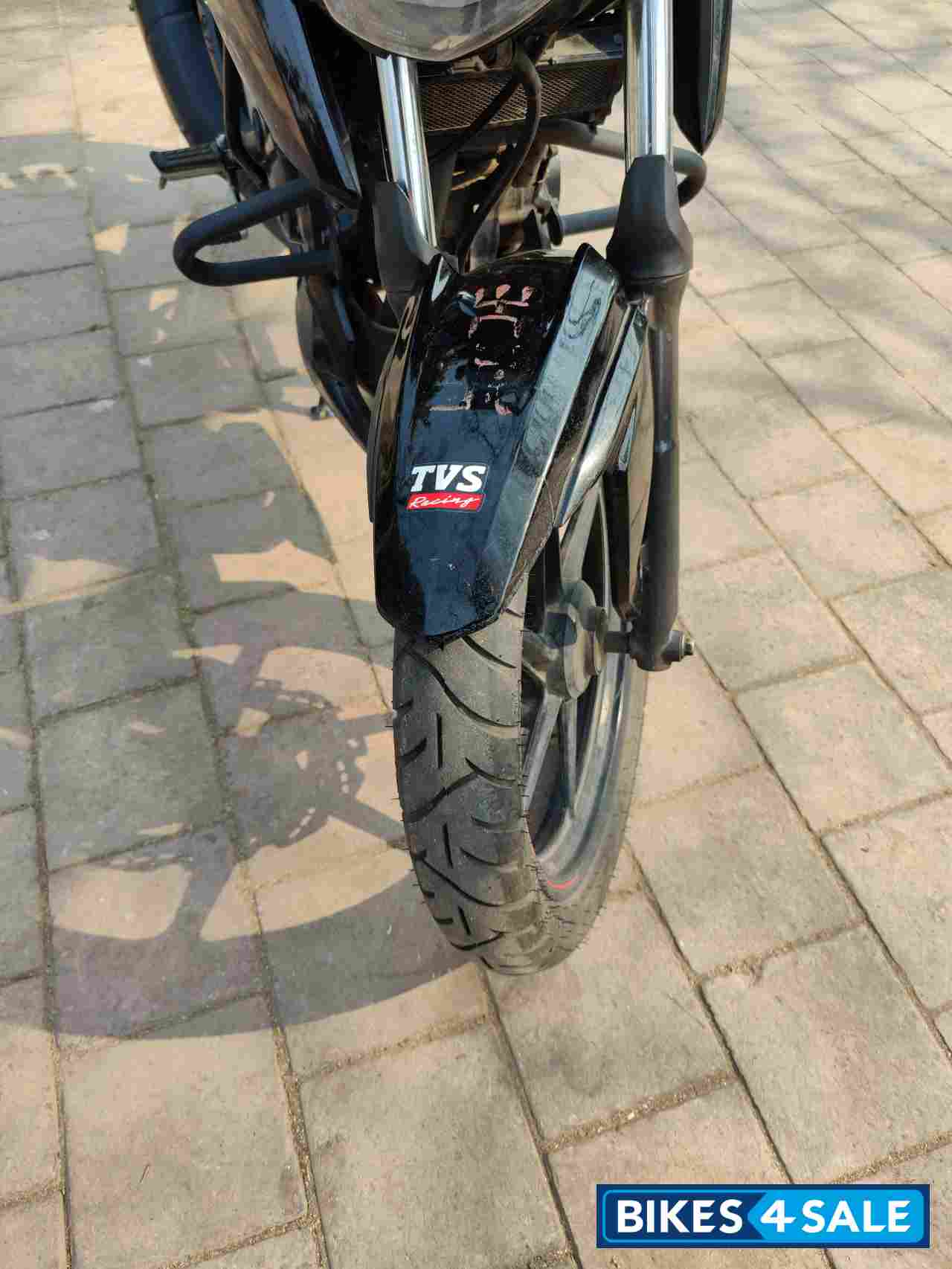 Black TVS Apache RTR 160 4V