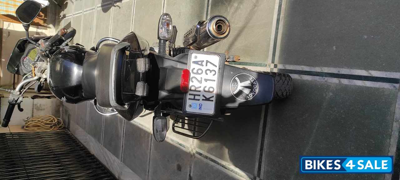 Black Bajaj Pulsar 150 DTSi Black Bajaj Pulsar 150 DTSi