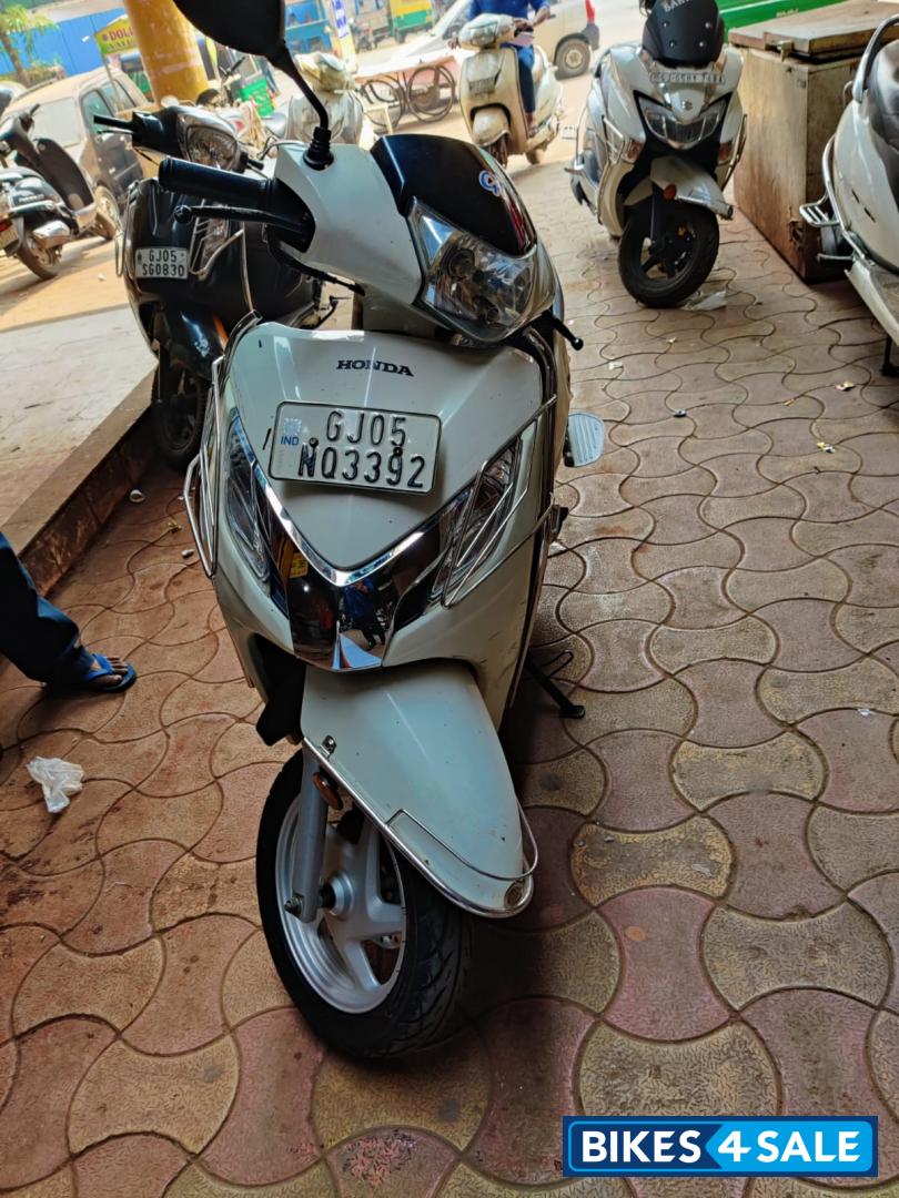 White Honda Activa 125