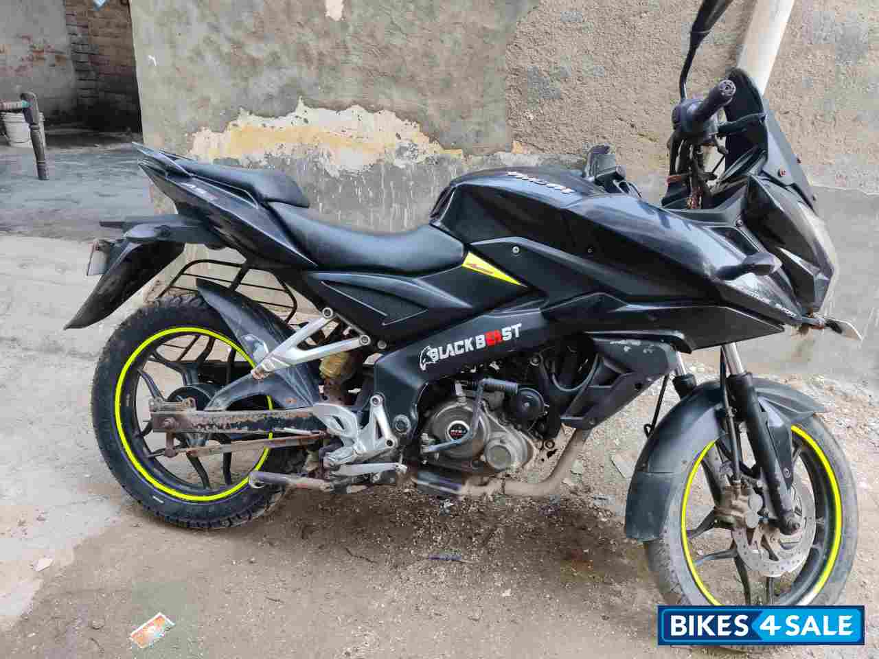 Bajaj Pulsar AS 150