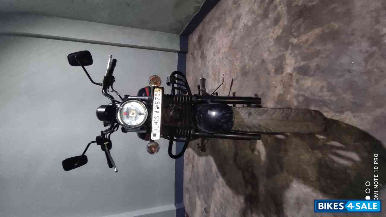 Bajaj Avenger Street 220