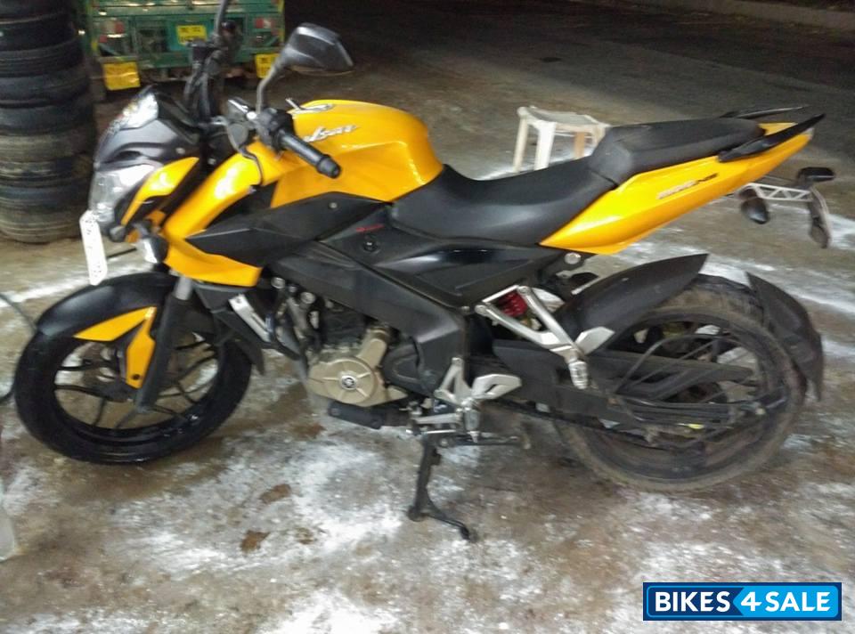Bajaj Pulsar 200 NS