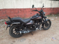 Bajaj Avenger Street 220