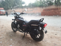 Bajaj Avenger Street 220