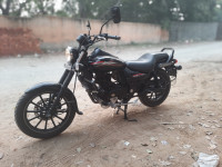 Bajaj Avenger Street 220
