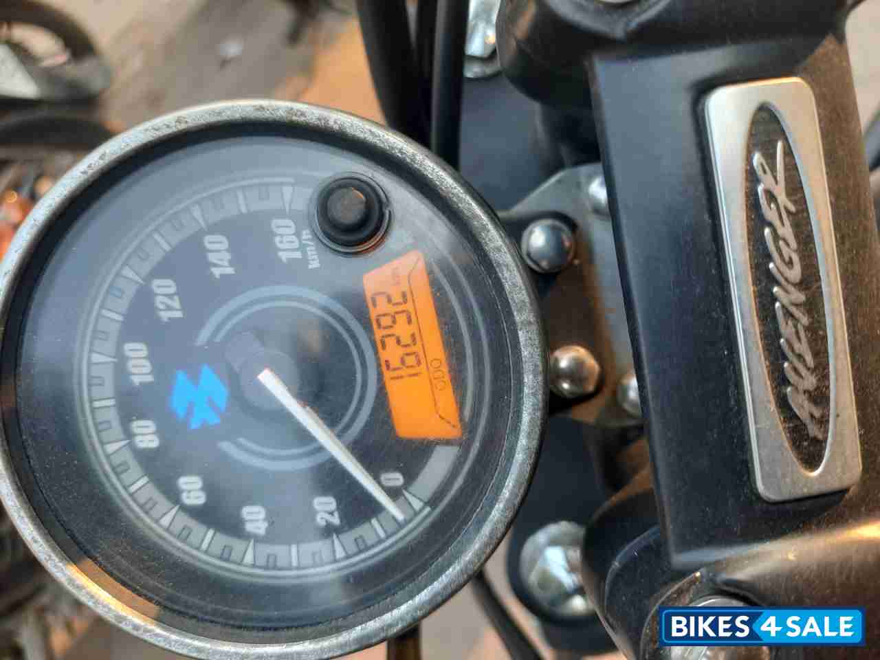 Bajaj Avenger Street 220