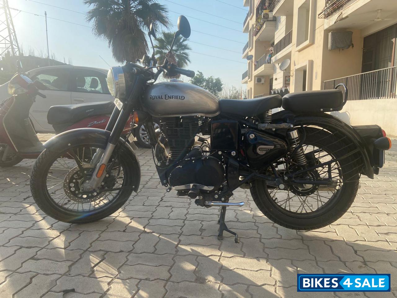 Silver Royal Enfield Classic 350