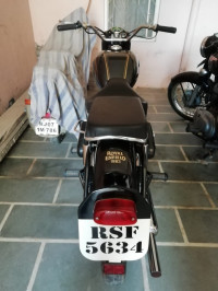 Metallic Black Royal Enfield Bullet Standard 350