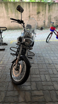 Bajaj Avenger Cruise 220 BS6