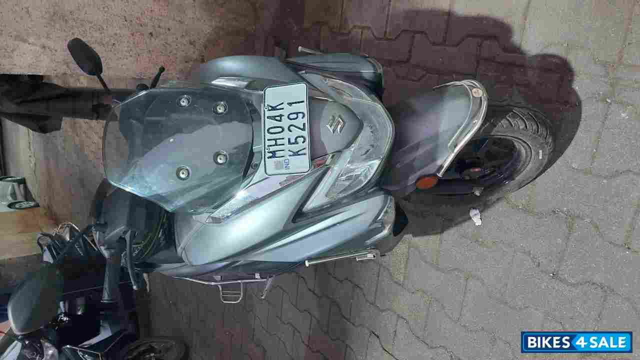 Matte Grey Suzuki Burgman Street