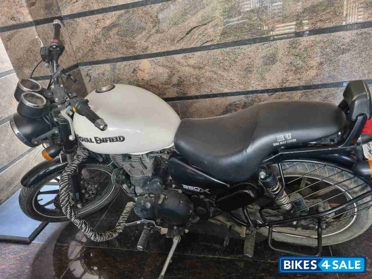 White Royal Enfield Thunderbird X 350