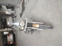 Gold Bajaj Avenger Cruise 220