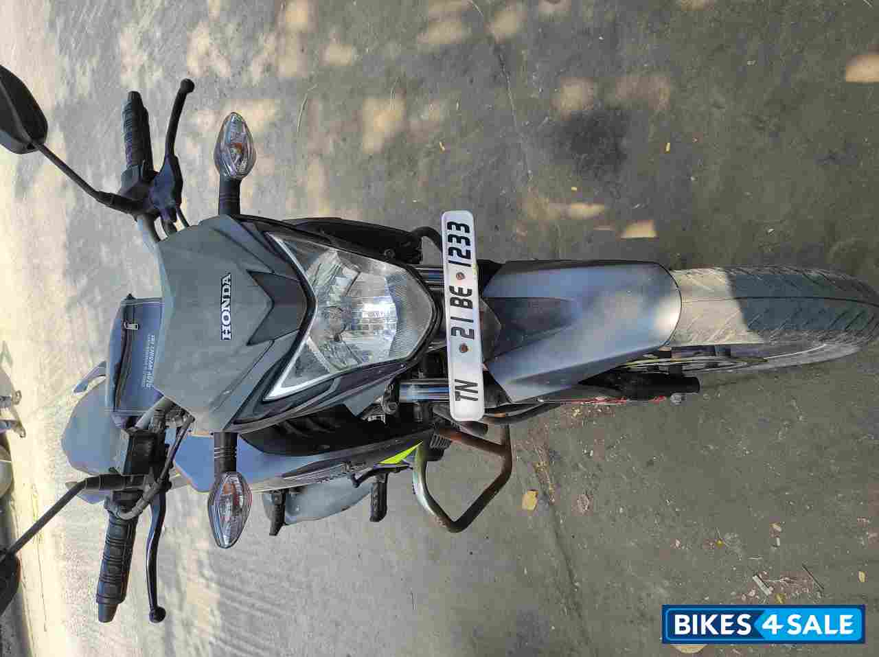 Green🟢 Honda CB Hornet 160R ABS