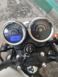 White Royal Enfield Thunderbird X 350