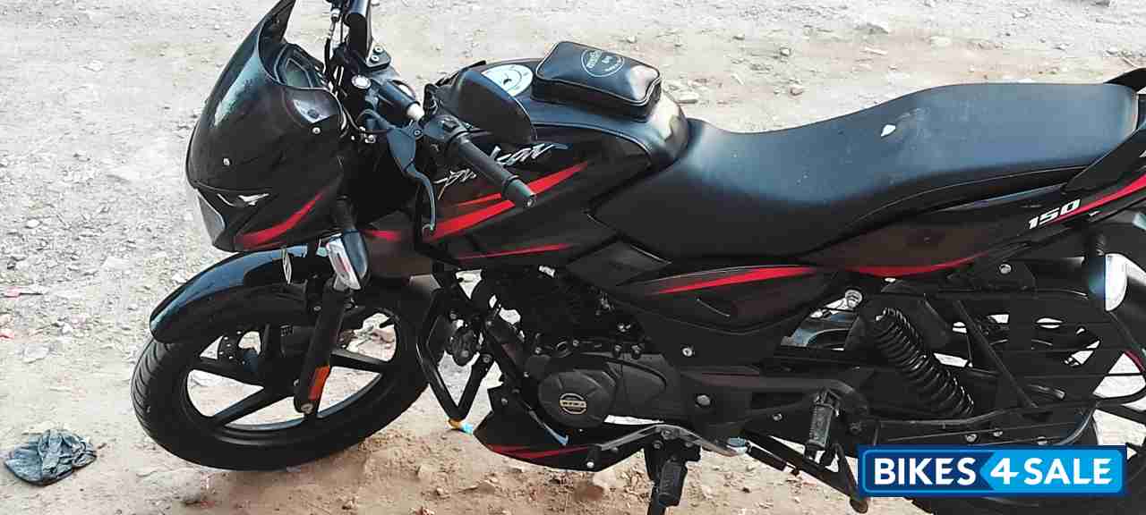 Bajaj Pulsar 150 BS6