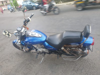 Bajaj Avenger 220 DTS-i
