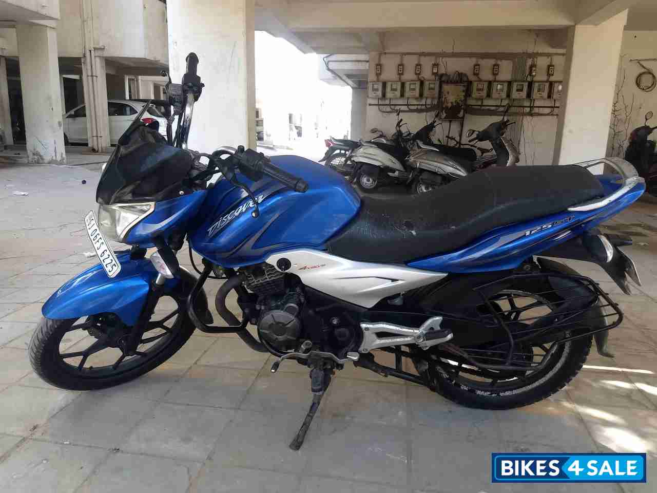 Brillient Bajaj Discover 125 ST