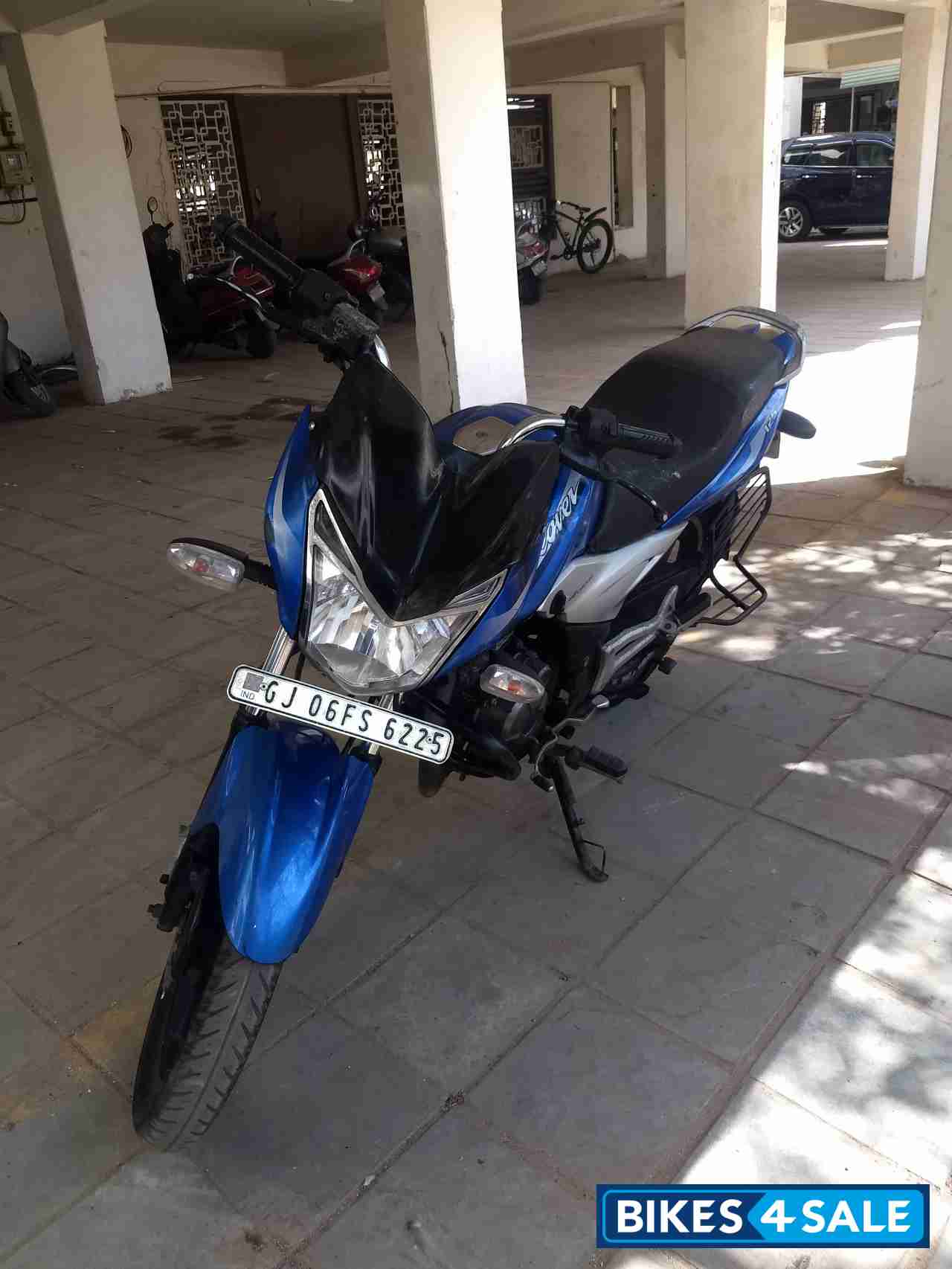 Brillient Bajaj Discover 125 ST