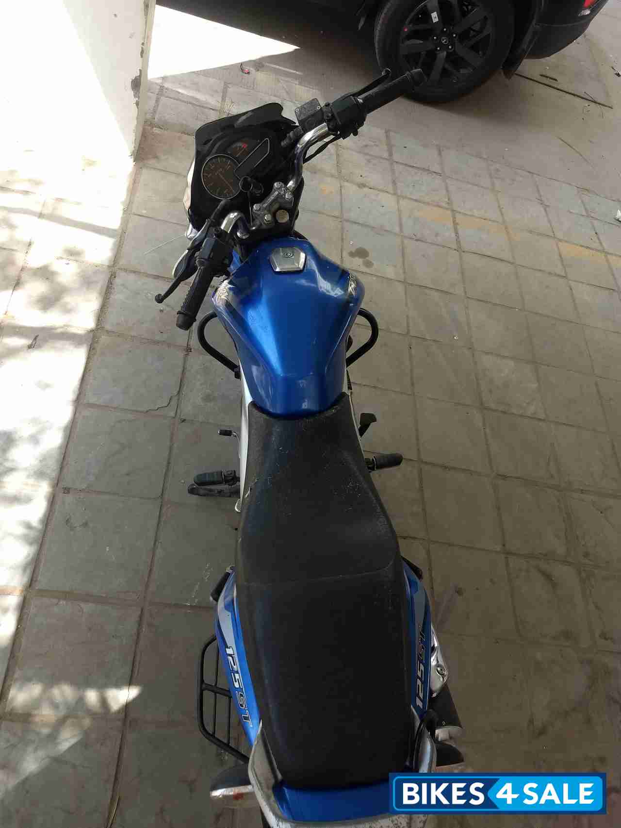 Brillient Bajaj Discover 125 ST