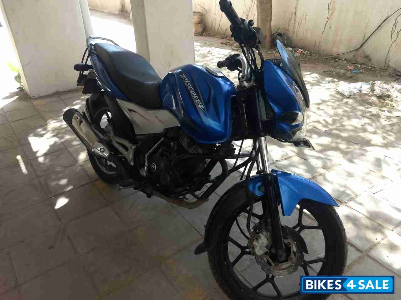 Brillient Bajaj Discover 125 ST