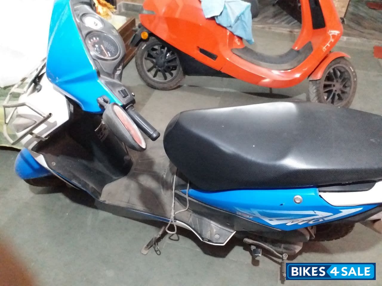 Blue - White Honda Dio