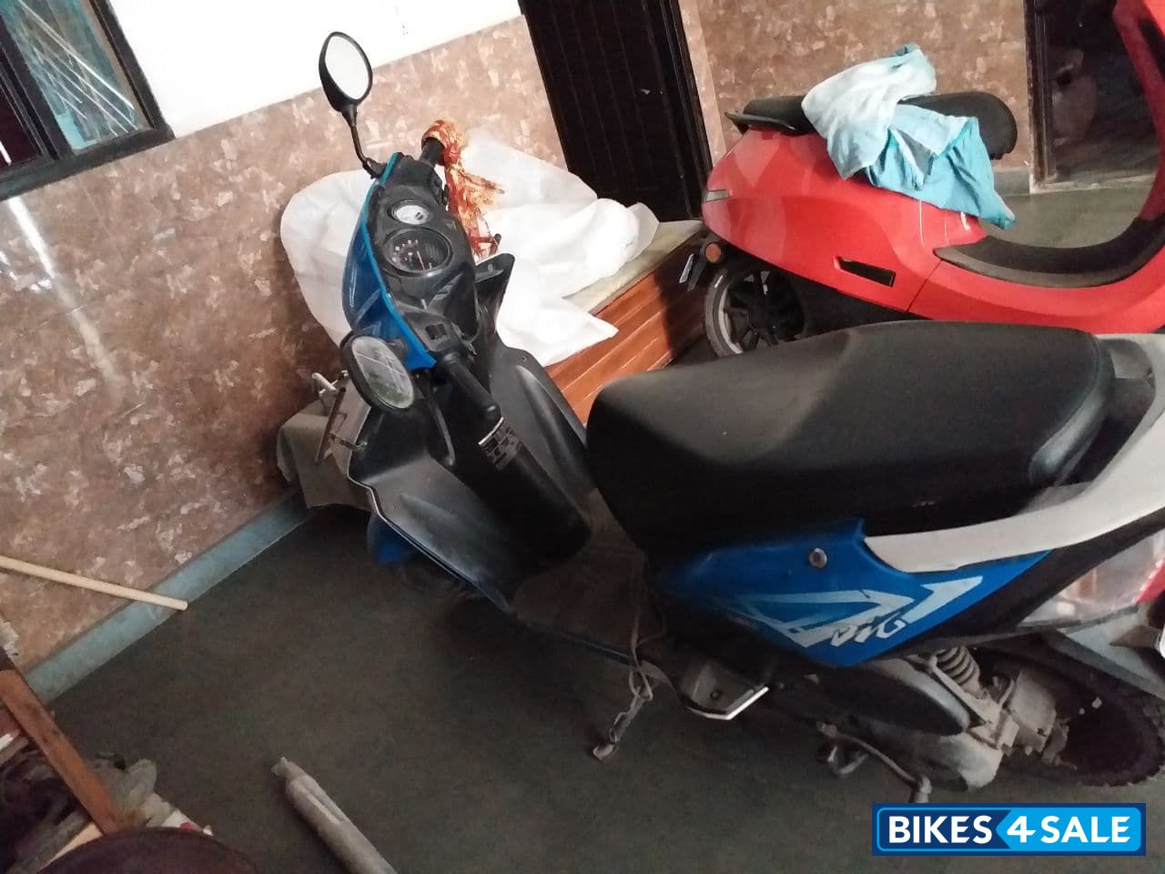 Blue - White Honda Dio