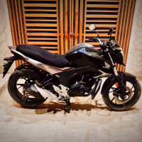 Black Honda CB Hornet 160R