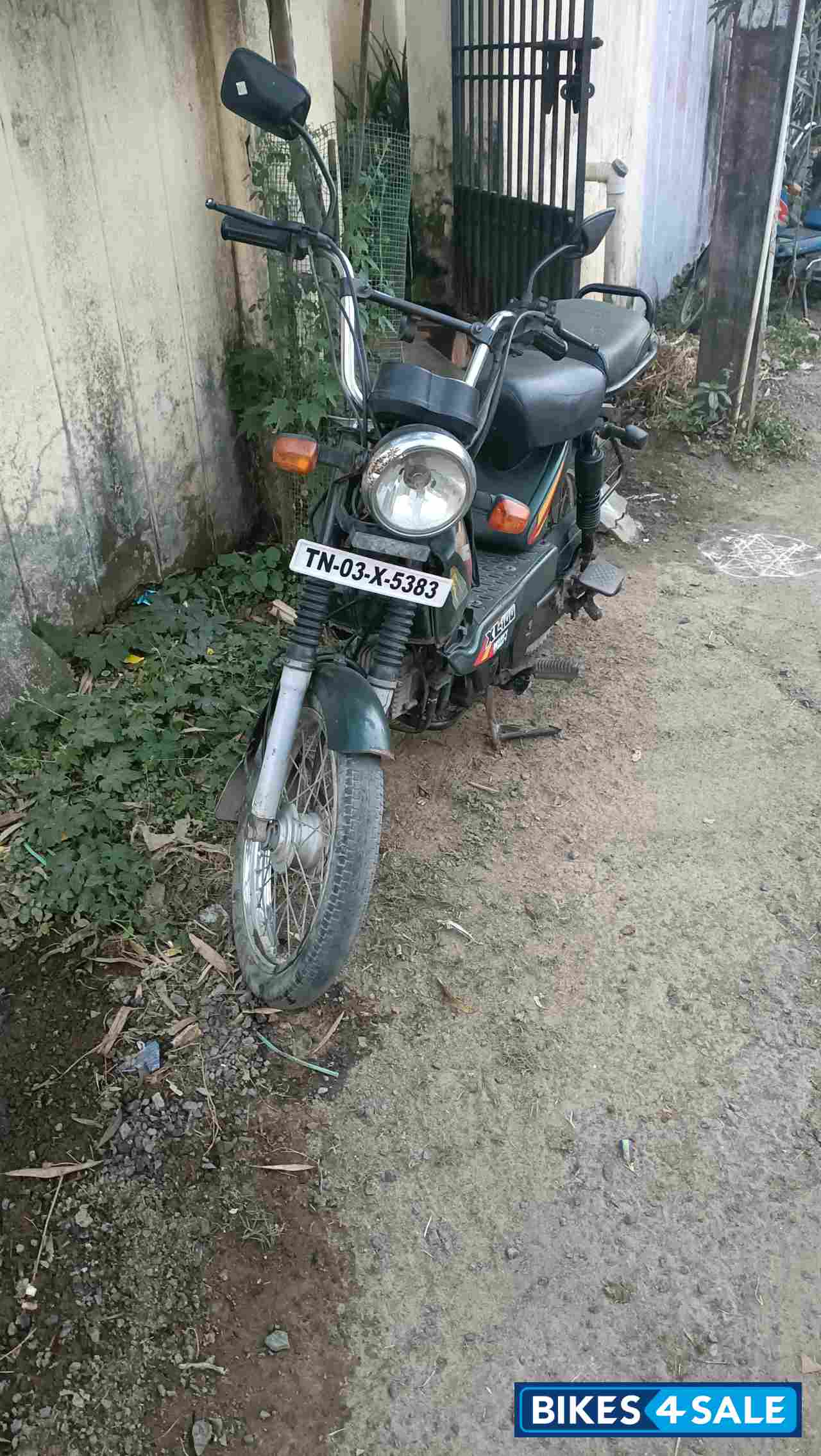 Green TVS XL 100 Heavy Duty