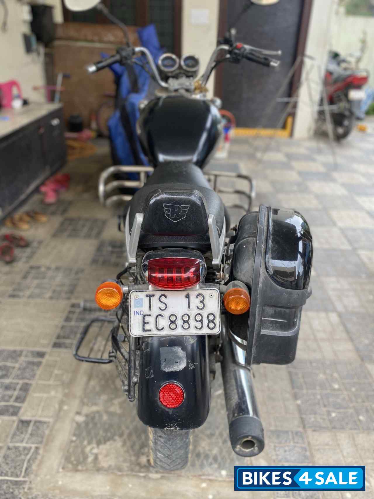 Royal Enfield Thunderbird 350 Royal Enfield Thunderbird 350