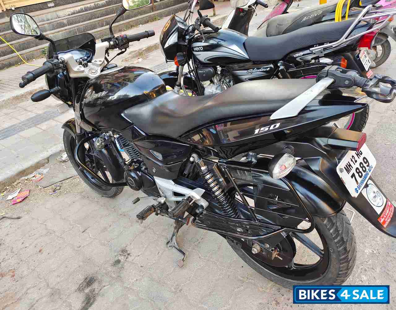 Black Bajaj Pulsar 150 DTSi
