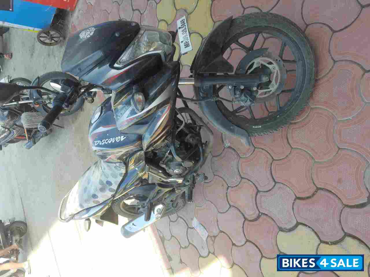 Bajaj Discover 150 F Bajaj Discover 150 F