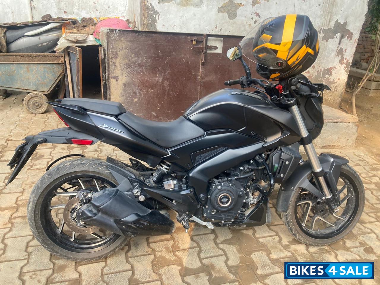 Bajaj Dominar 400 ABS BS6