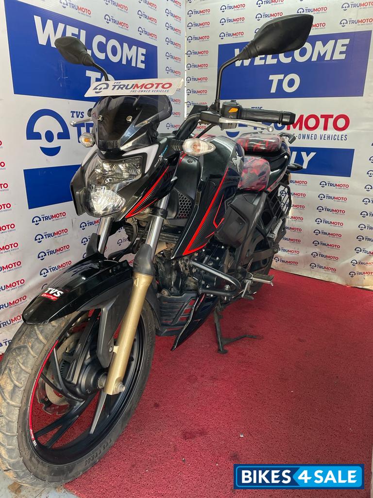 Black TVS Apache RTR 200 4V 2020