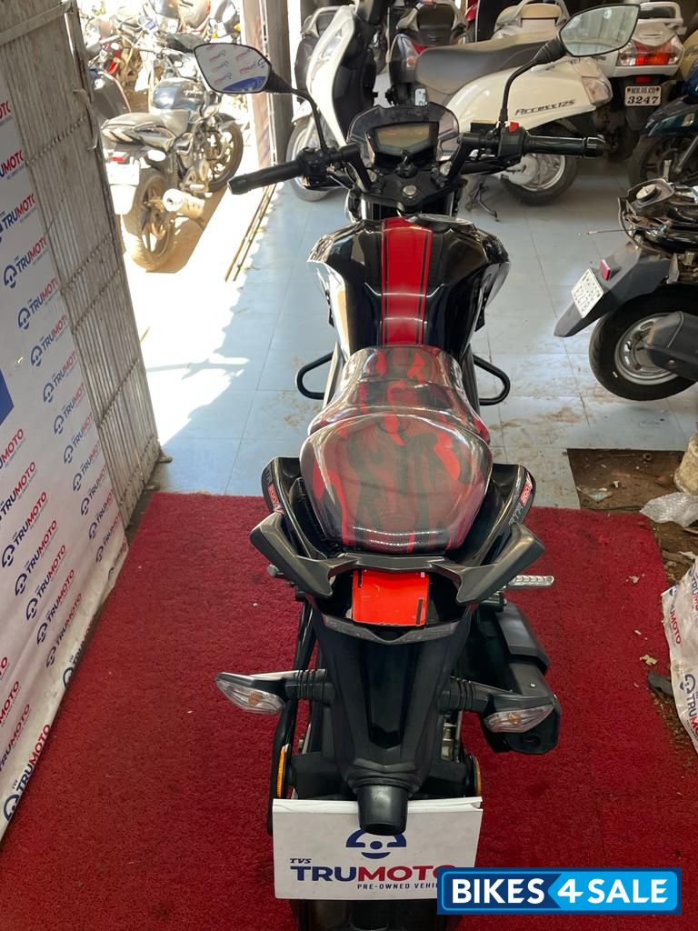 Black TVS Apache RTR 200 4V 2020