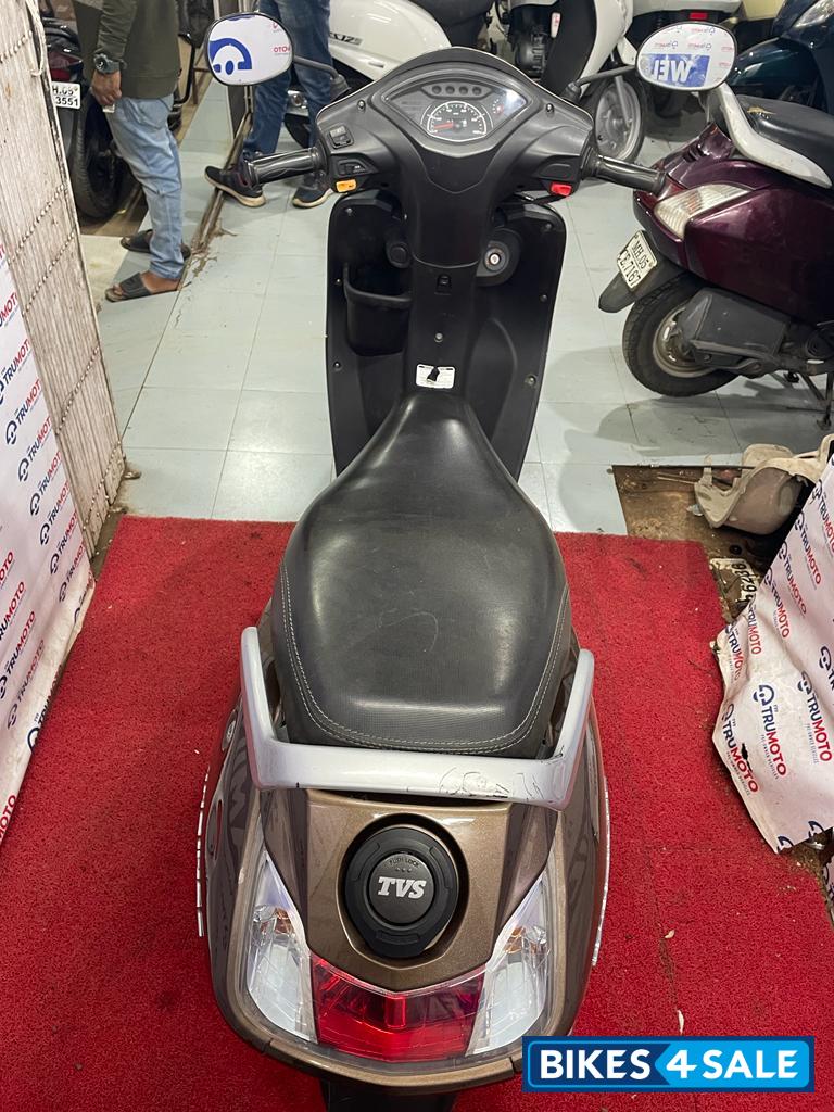 Brown TVS Jupiter BS6