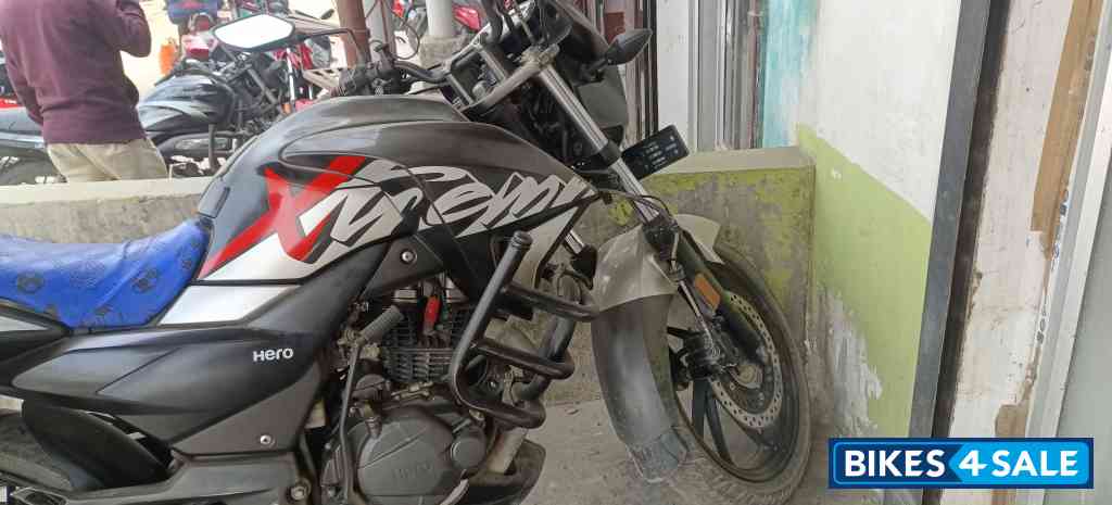 Black Hero Xtreme 200R