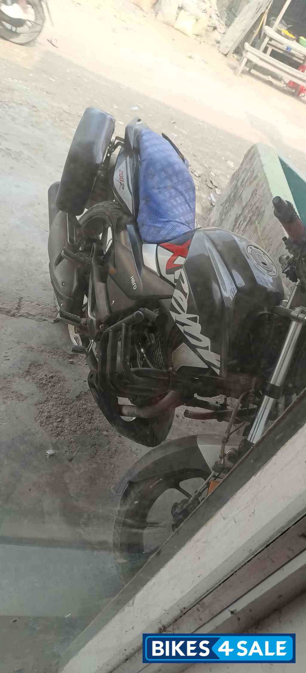 Black Hero Xtreme 200R