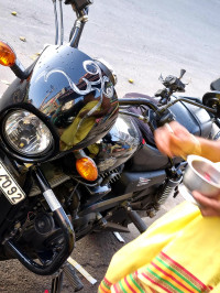 Black Harley Davidson Street 750