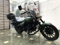 Black Bajaj Avenger Street 220