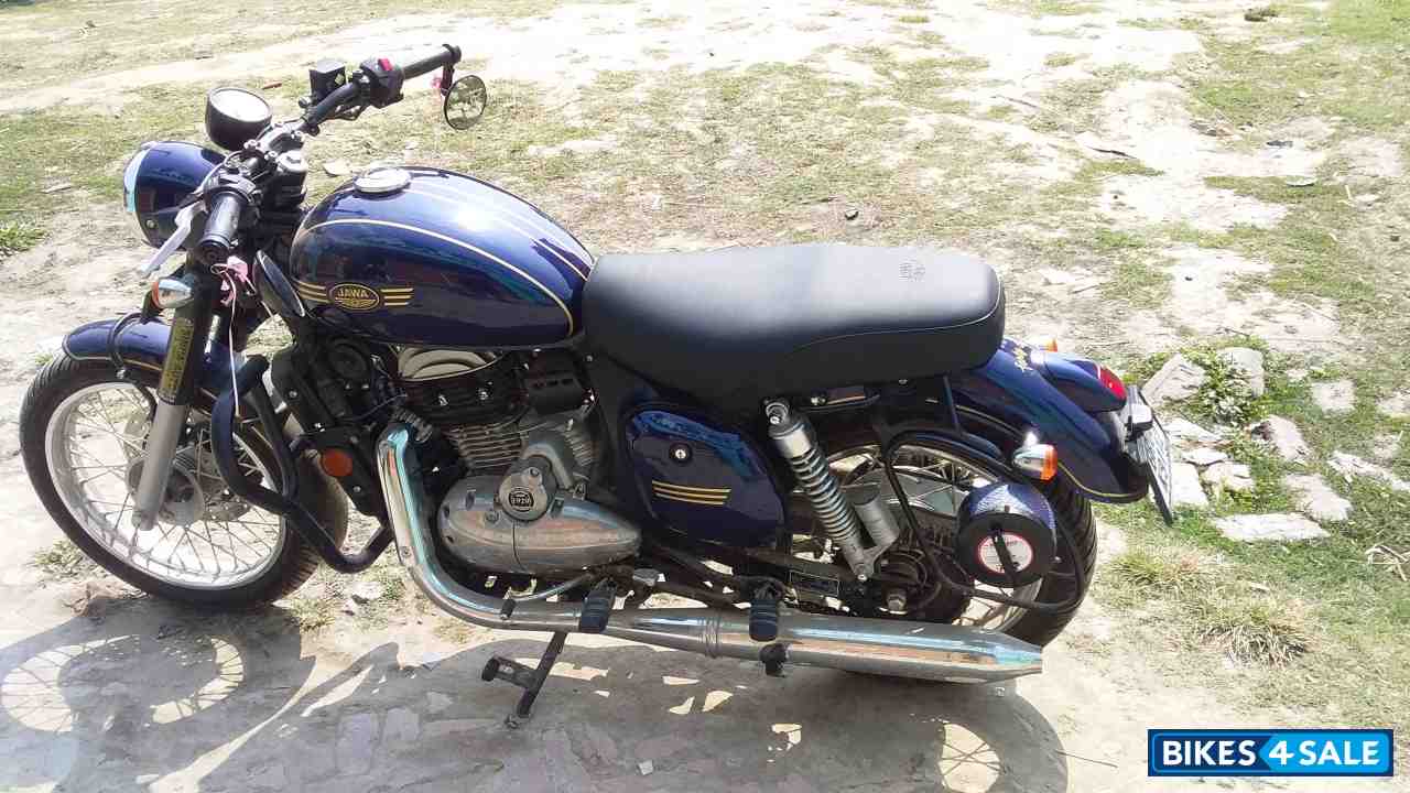 Jawa forty two BS6