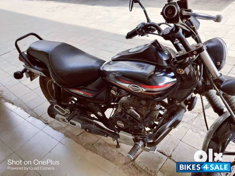 Black Bajaj Avenger Street 220