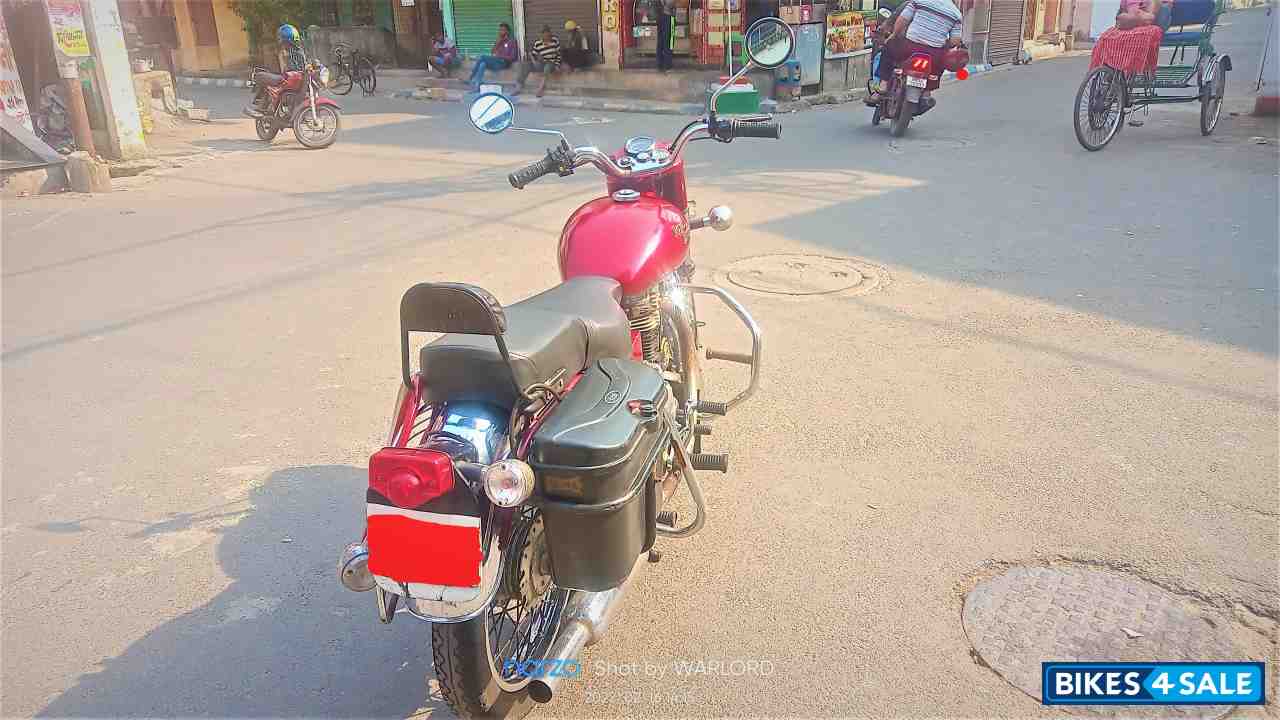 Red Royal Enfield Bullet Standard 350