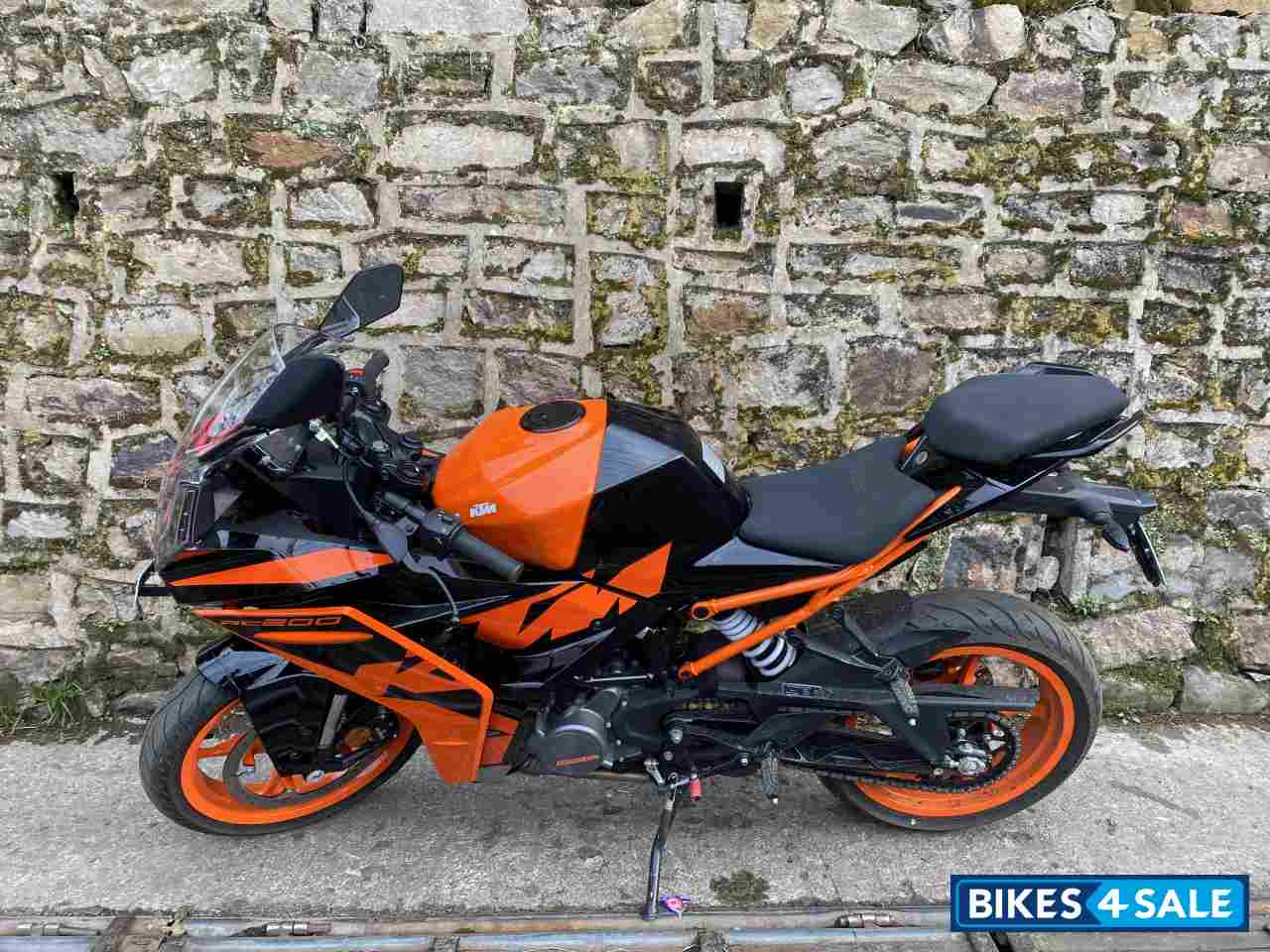 Black And Orange KTM RC 200 2022