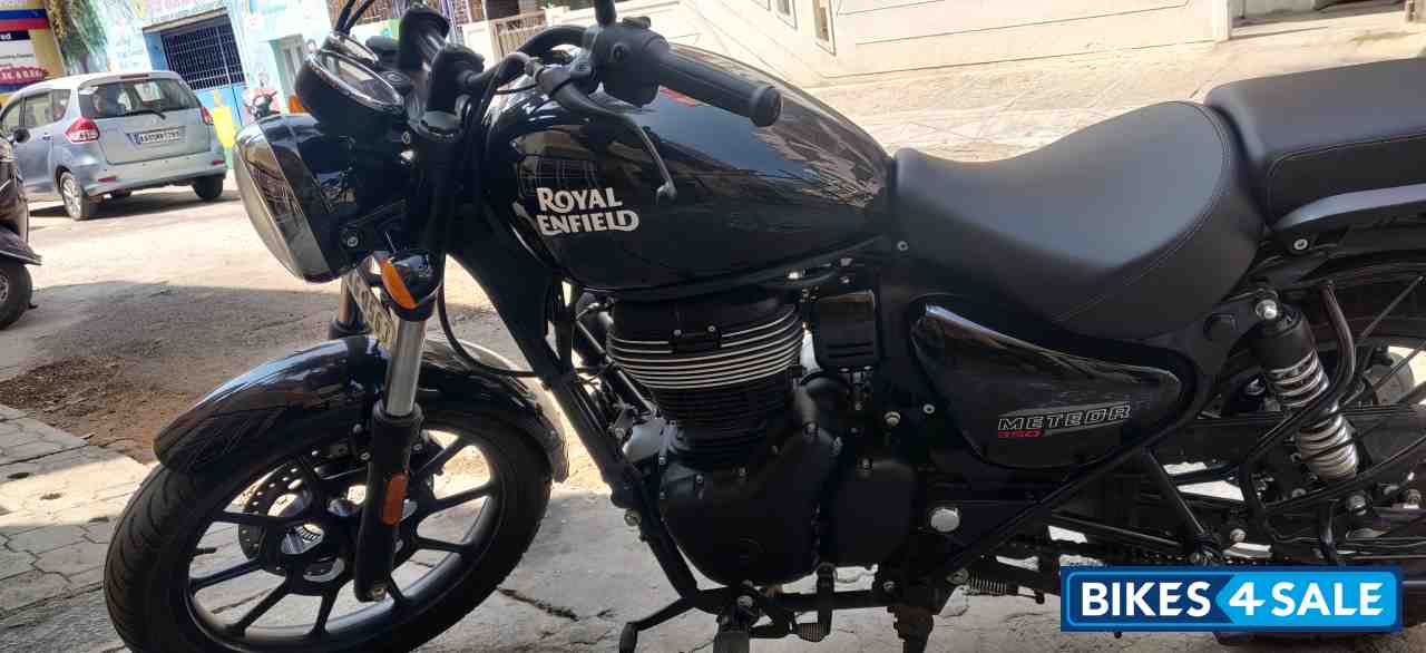 Royal Enfield Meteor 350 Fireball