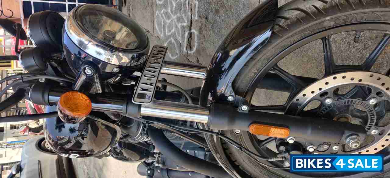 Royal Enfield Meteor 350 Fireball